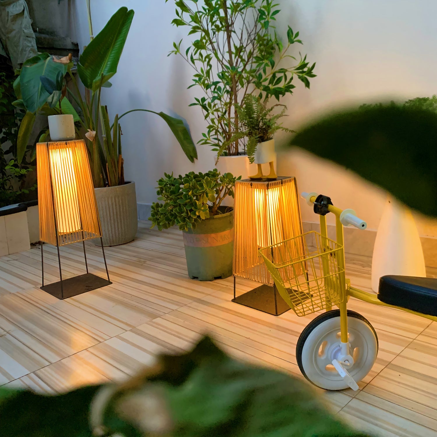 Plastic Rattan Outdoor Post Light - Solar Post Lamp Ideal