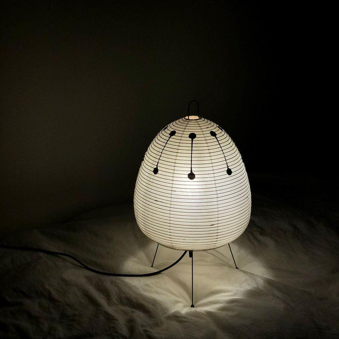 Japanisch inspirierte Papiertischlampe – Maulbeerpapierlampe fürs Schlafzimmer