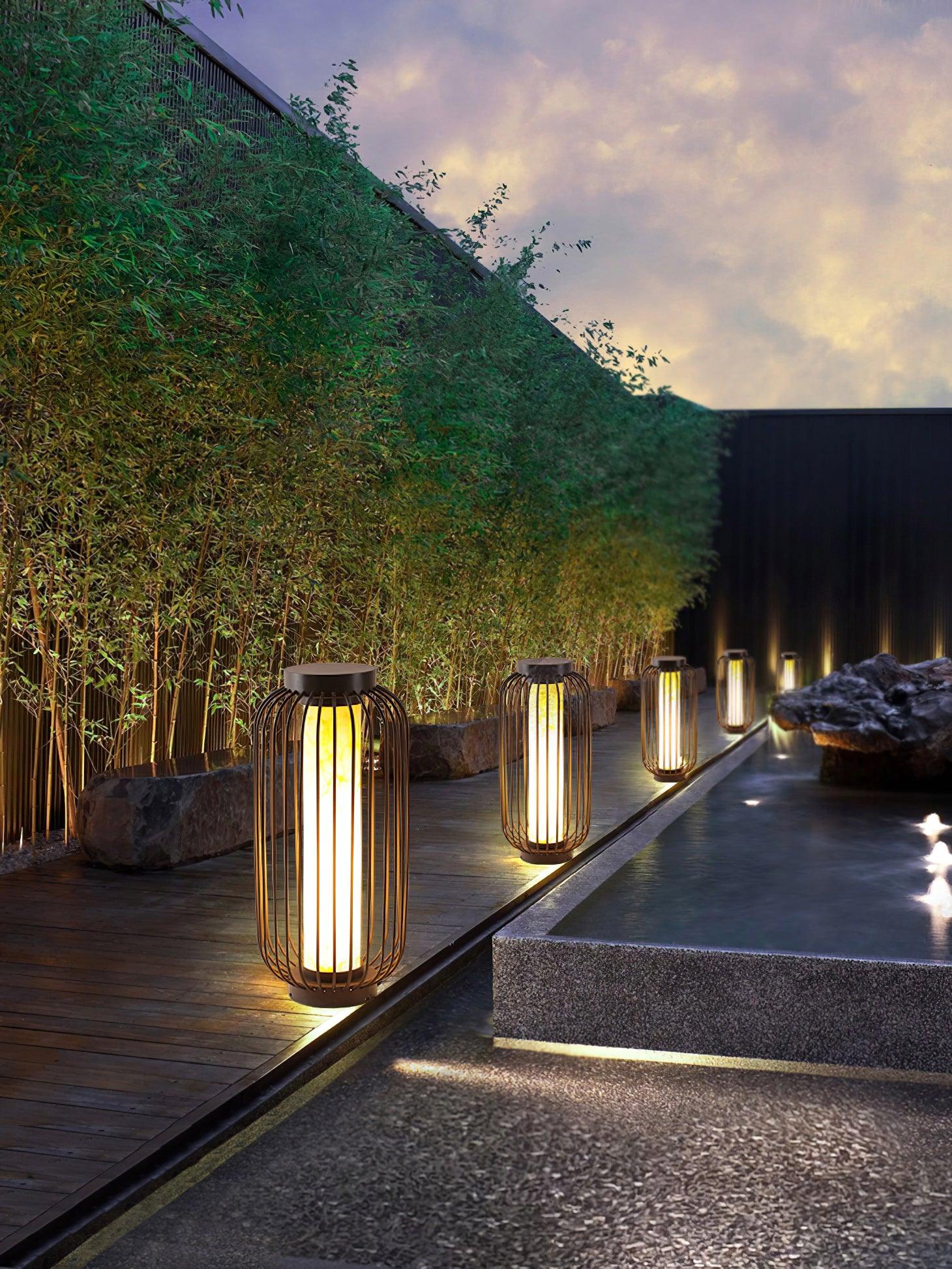 Metal Outdoor Table Lamp - Elegant Weather-Proof Lamp for Patio