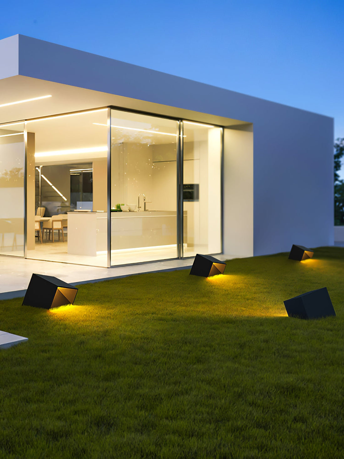 Cube Garden Solar Light - Compact LED Lamp for Patio & Small Gardens