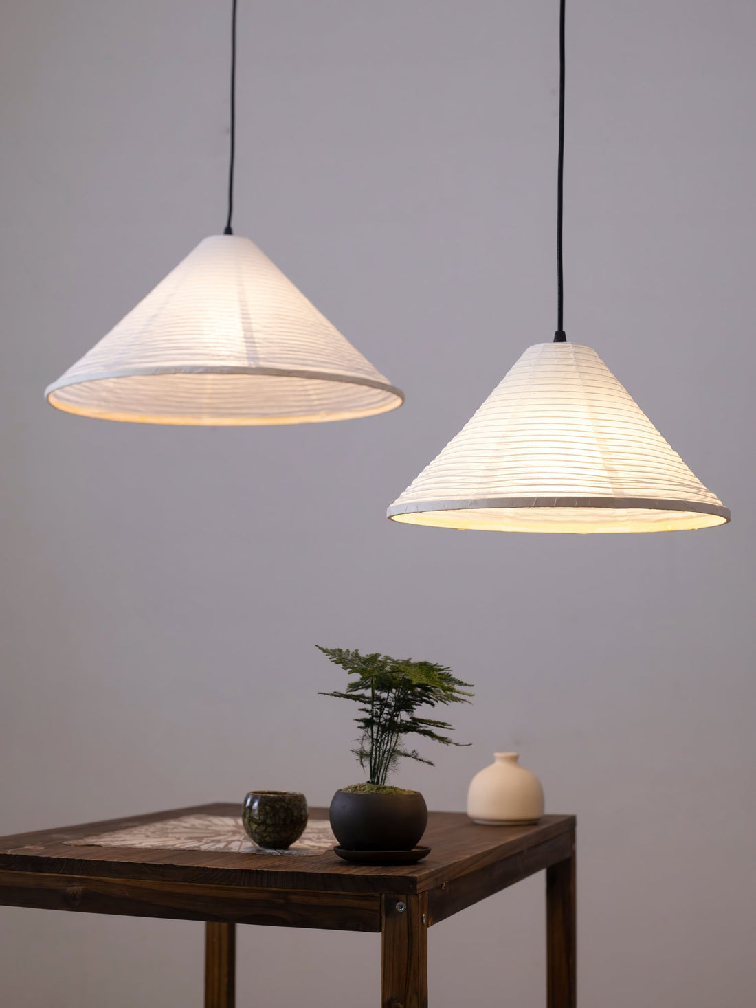 Washi-Papier-Pyramiden-Pendelleuchte – handgefertigte Leuchte für das Wohnzimmer