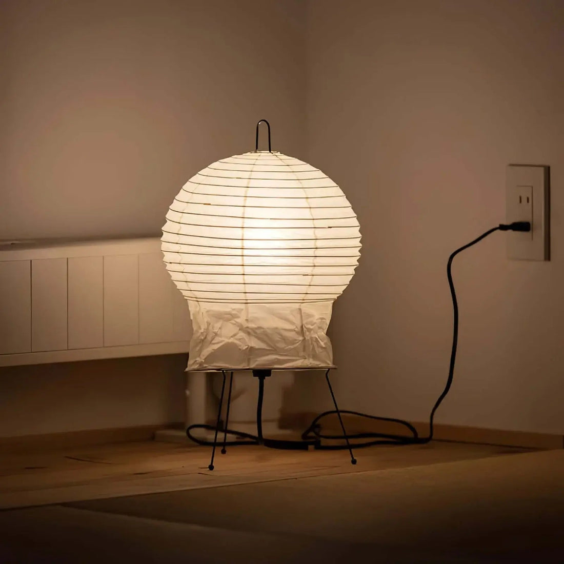 Tischlampe aus Reispapier – Japanisch inspirierte Washi-Lampe für den Eingangsbereich