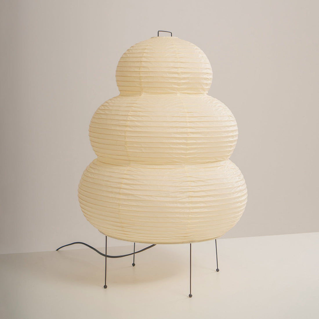 Japanisch inspirierte Papiertischlampe – Maulbeerpapierlampe fürs Schlafzimmer