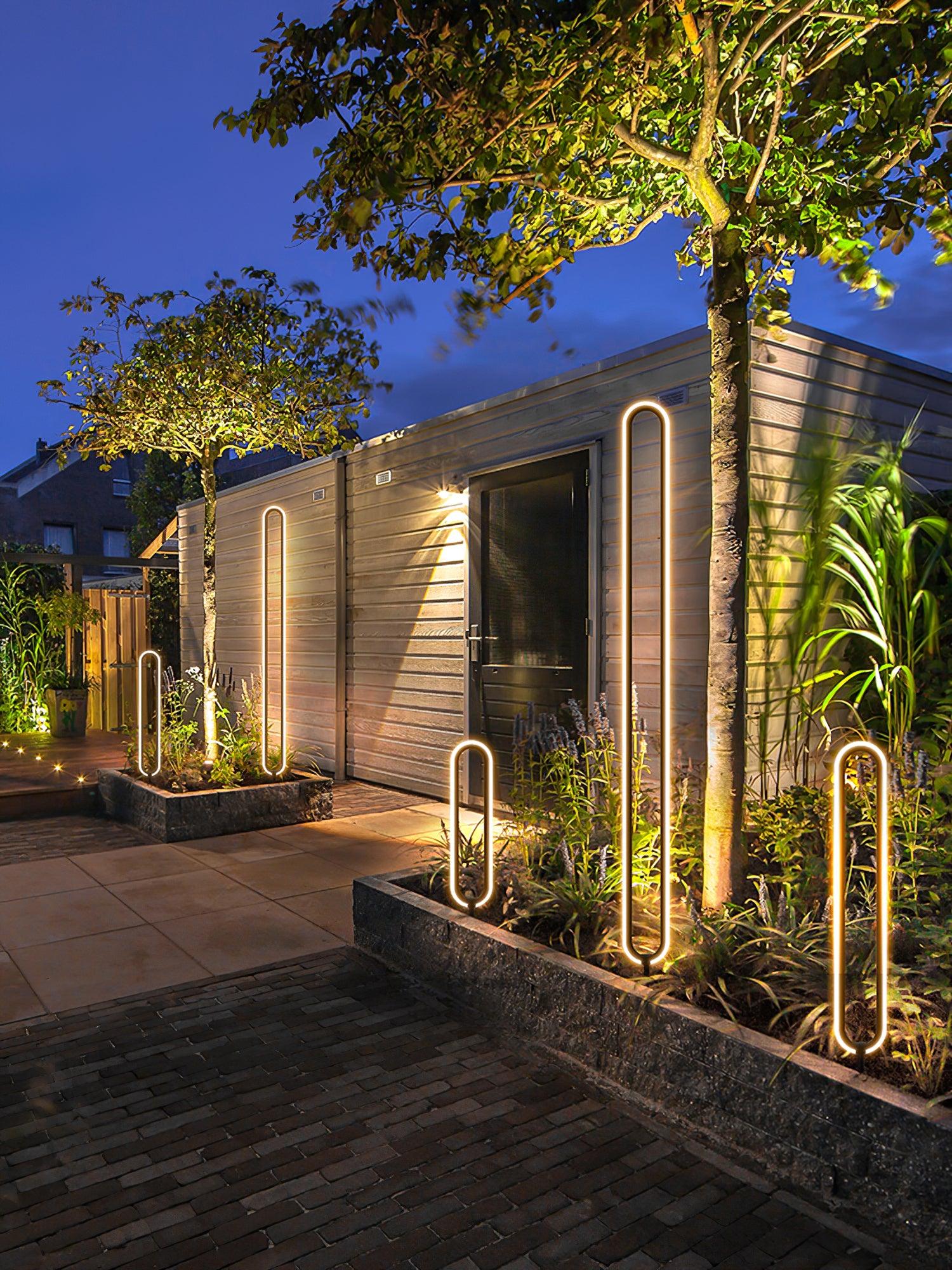 Aluminum Garden Light -Comes With Acrylic Diffuser for Outdoor