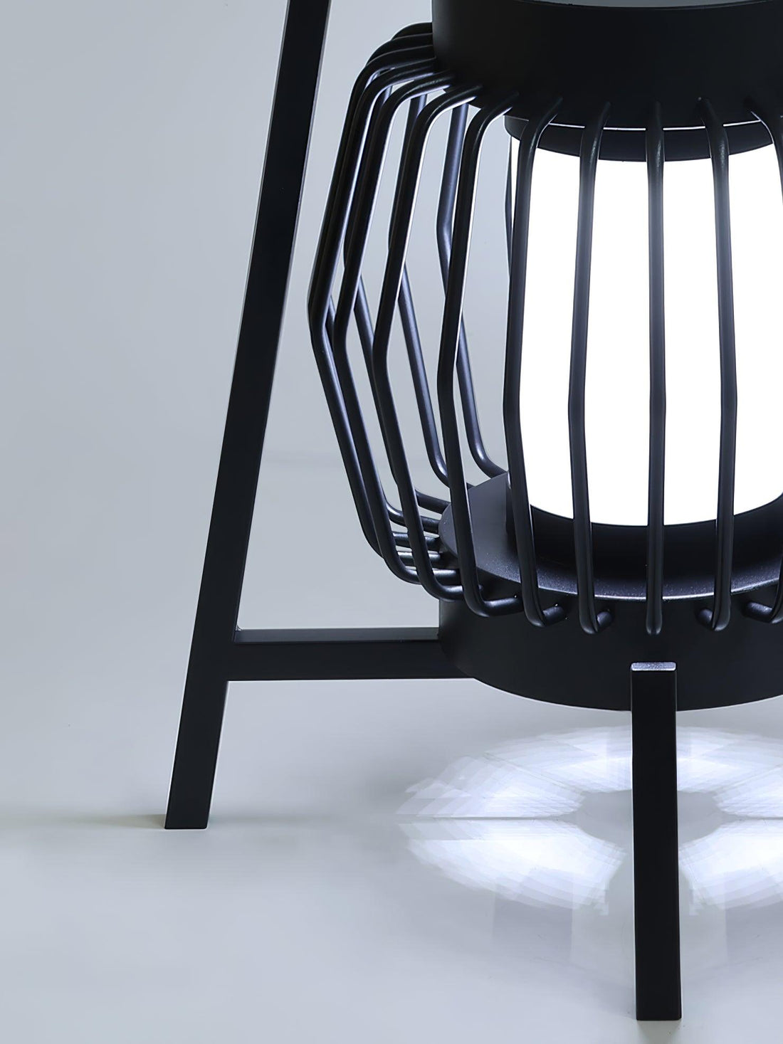 Tischlampe aus Edelstahl für den Außenbereich – gemütliche, langlebige Lampe für den Garten