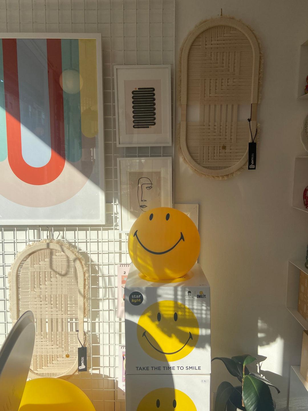 Smiling Wiederaufladbare Tischlampe - LED-Licht für Schlafzimmer &amp; Büro