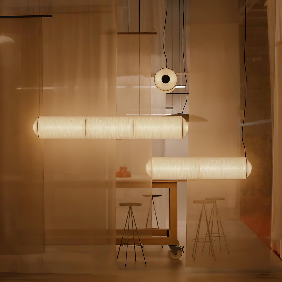 Hängelampe aus Maulbeerseide – Warme LED-Beleuchtung für Wohnzimmer