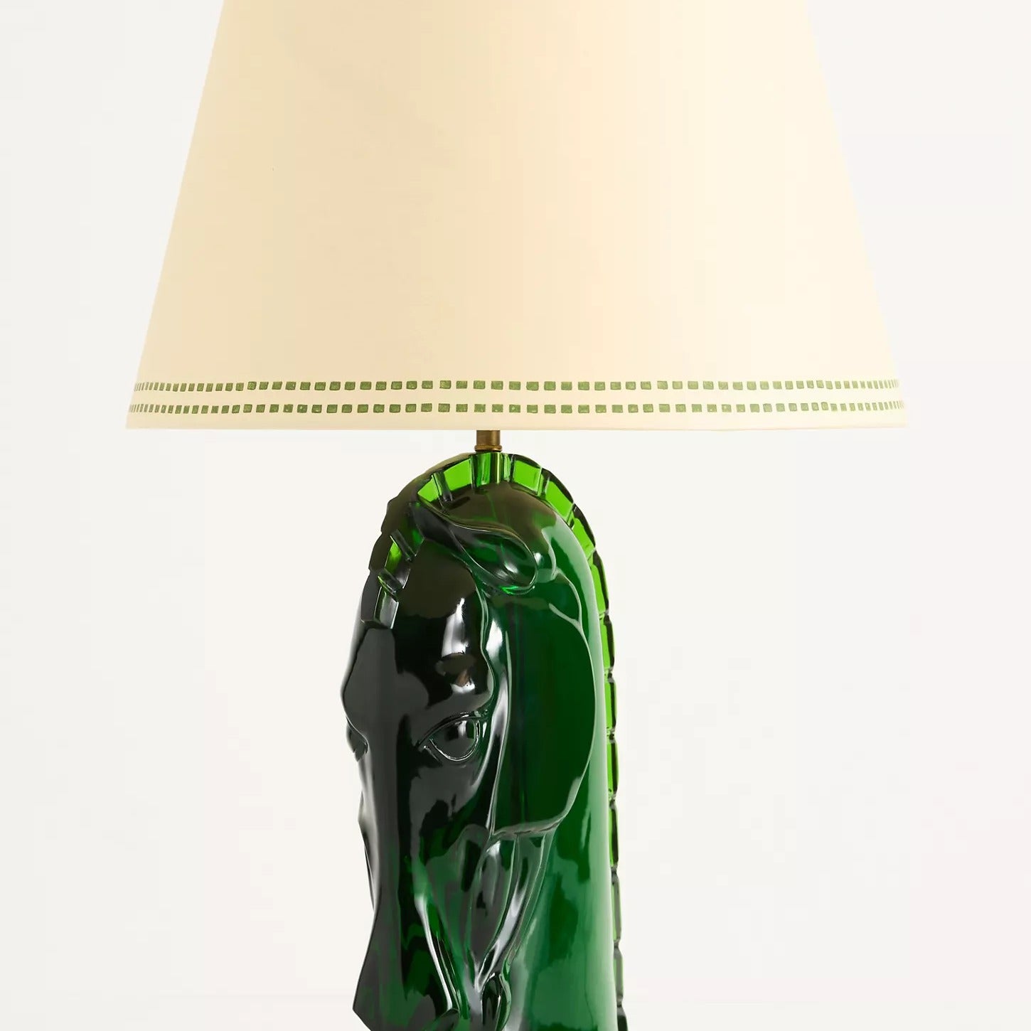 Modo Sculptural Horse Head Table Lamp in Resin – Decorative Table Light for Home Office