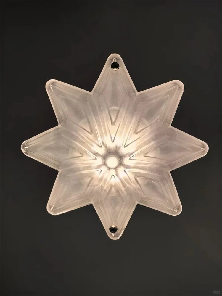 Art Deco Astris Star Kronleuchter - Milchglas-Dekoleuchte für Esszimmer 
