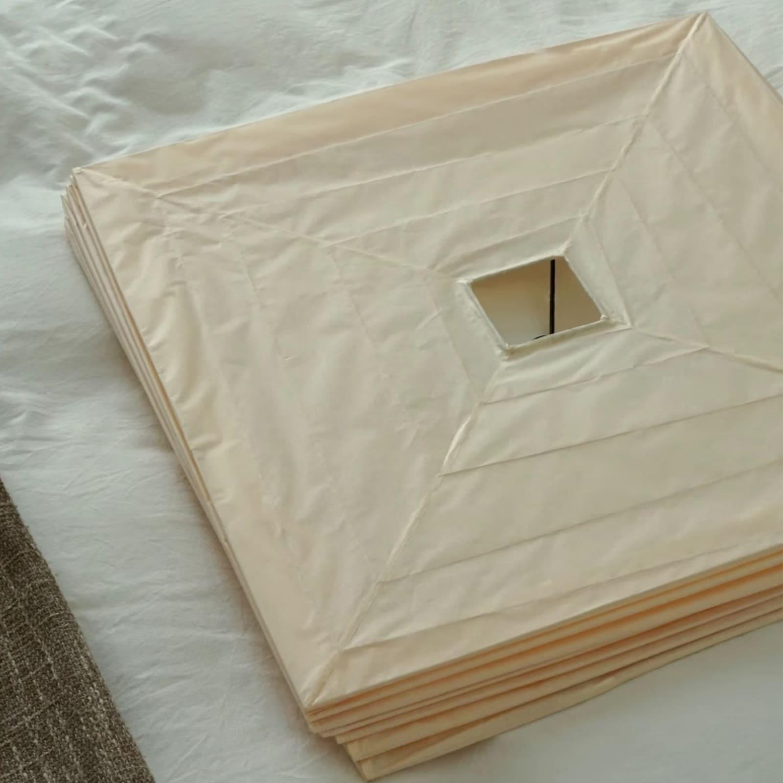 Paper Cube Pendant Lamp - Traditional Minimalist Lamp for Entryway