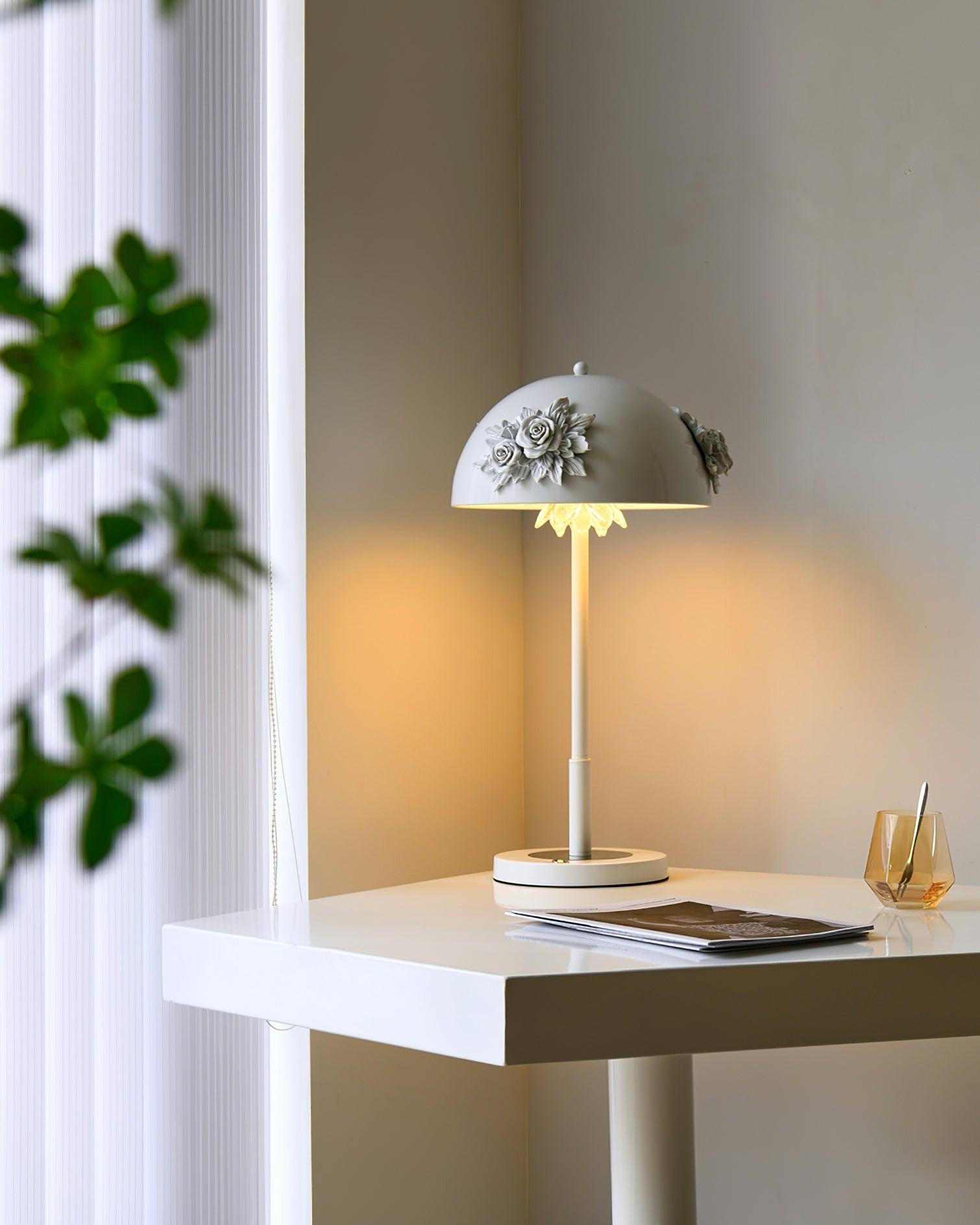 Table Lamp with Built-in Battery - Artistic Floral Light for Room