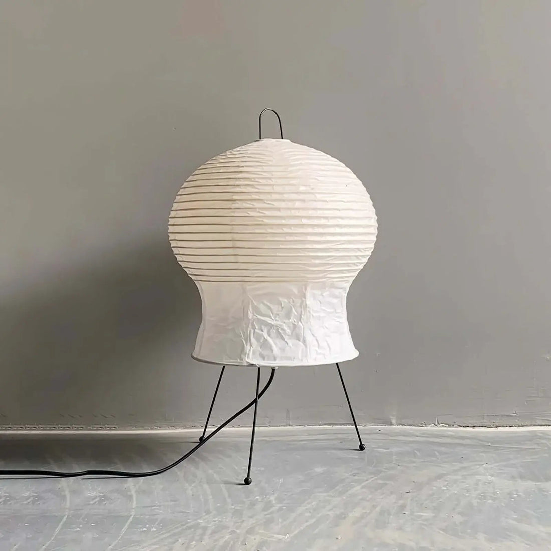 Tischlampe aus Reispapier – Japanisch inspirierte Washi-Lampe für den Eingangsbereich