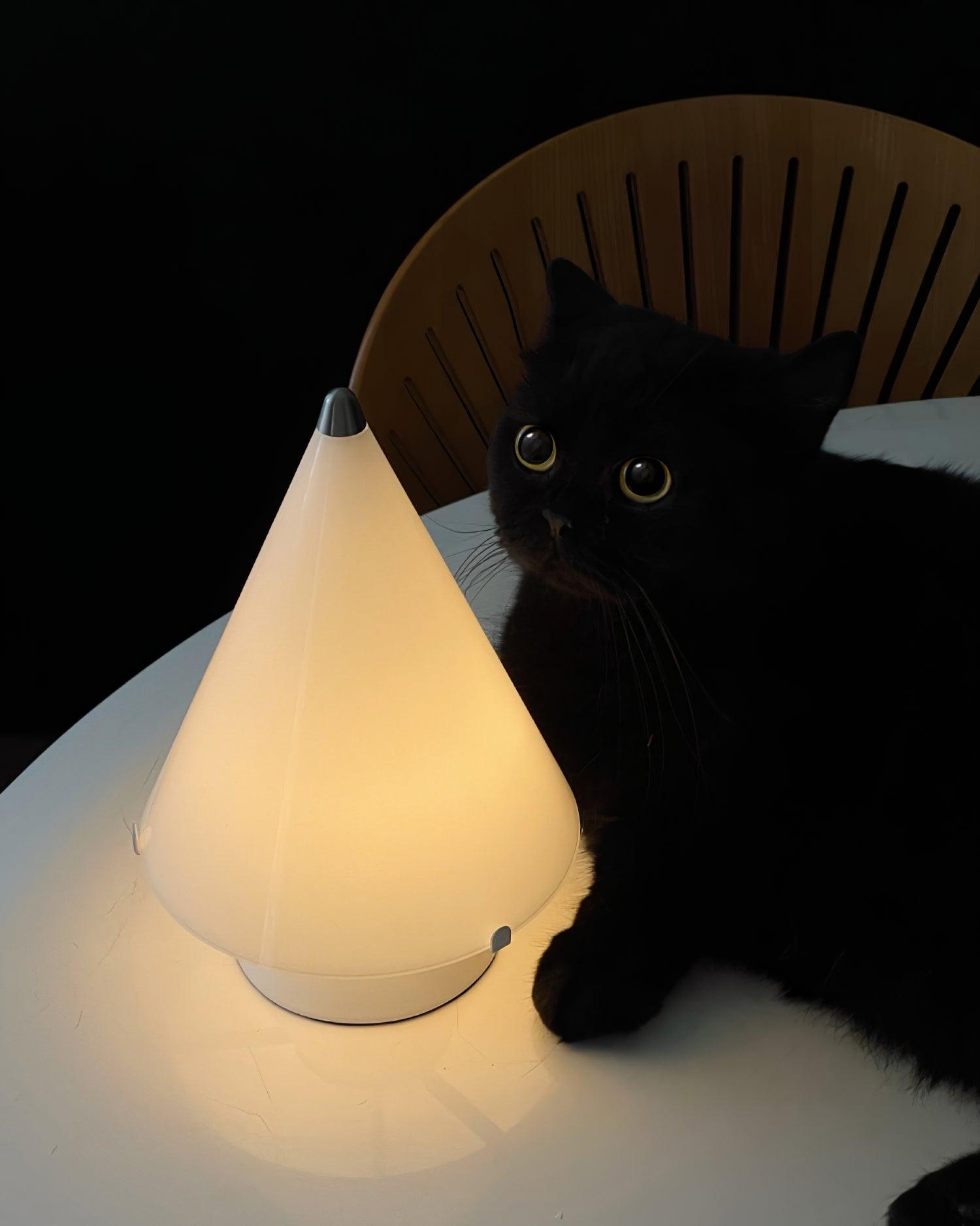 Tischleuchte - Elegante Glaslampe für Wohnzimmer &amp; Schlafzimmer