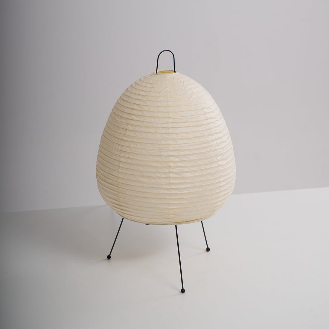 Japanisch inspirierte Papiertischlampe – Maulbeerpapierlampe fürs Schlafzimmer