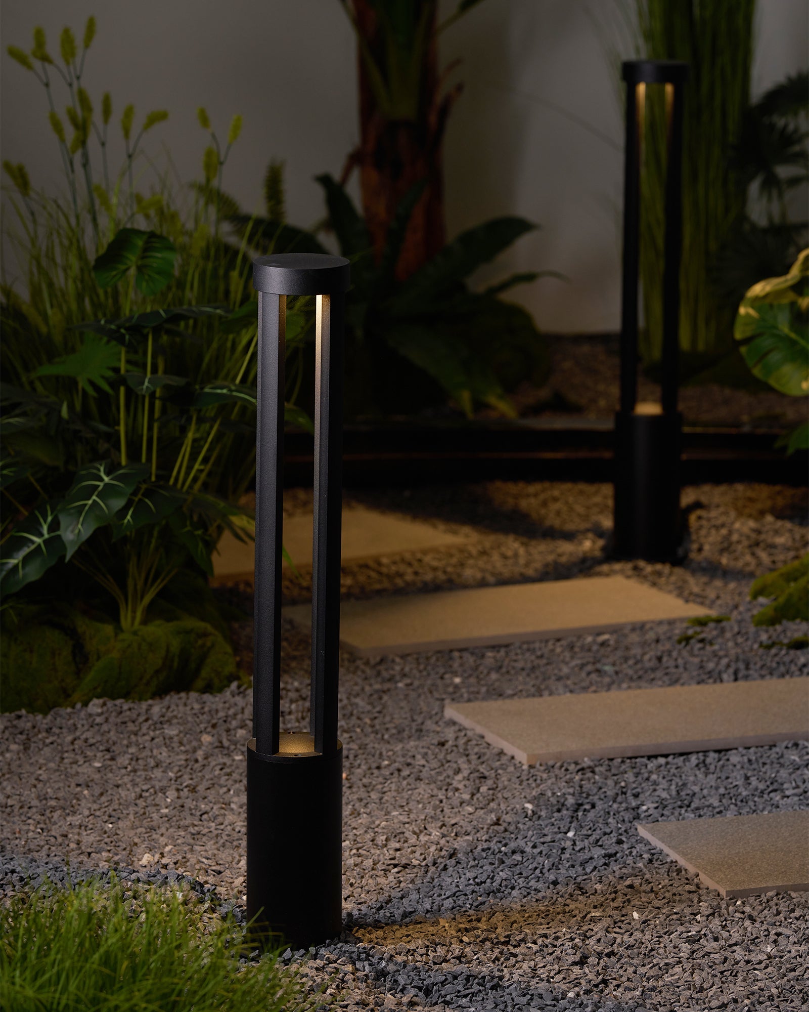 Black Solar Outdoor Post Light - Waterproof Solar Post Lamp