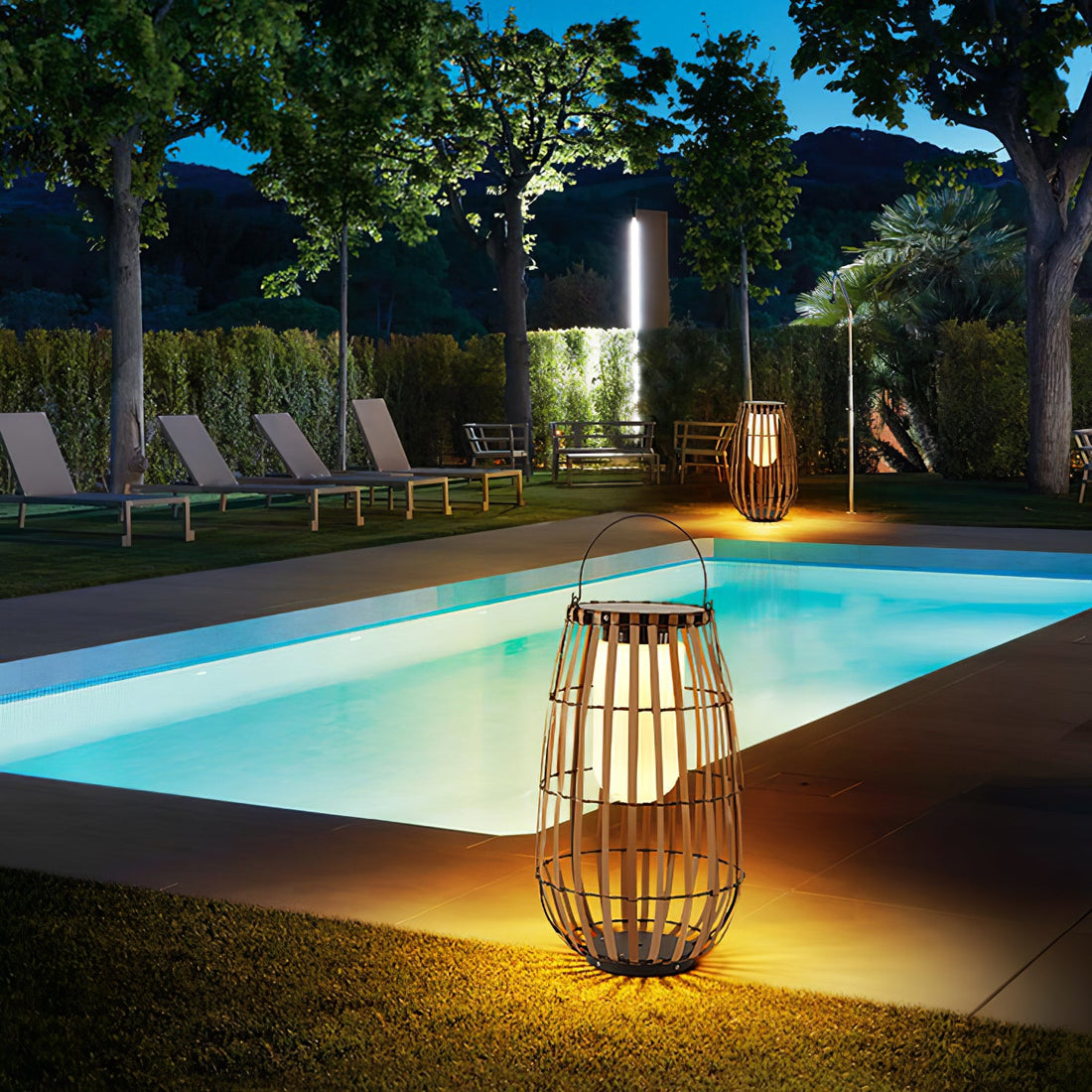 Tropic Braid Outdoor Lamp - Faux-Rattan Metal Waterproof