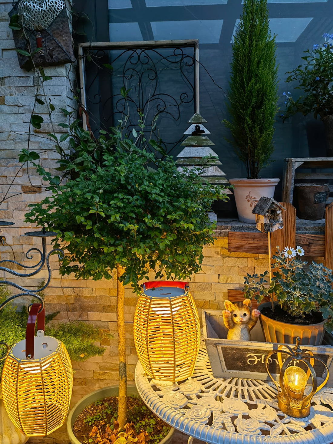 Lantern Built-in Battery Table Lamp - Portable Lamp for Bedroom