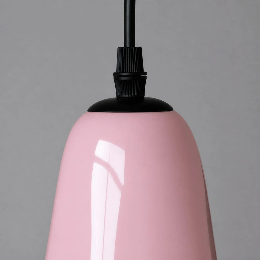 Pendant cord and socket housing detail