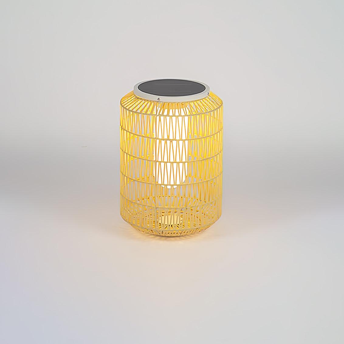 Außenlampe aus geflochtenem Rattan – traditionelles Handwerkslicht für Ecken
