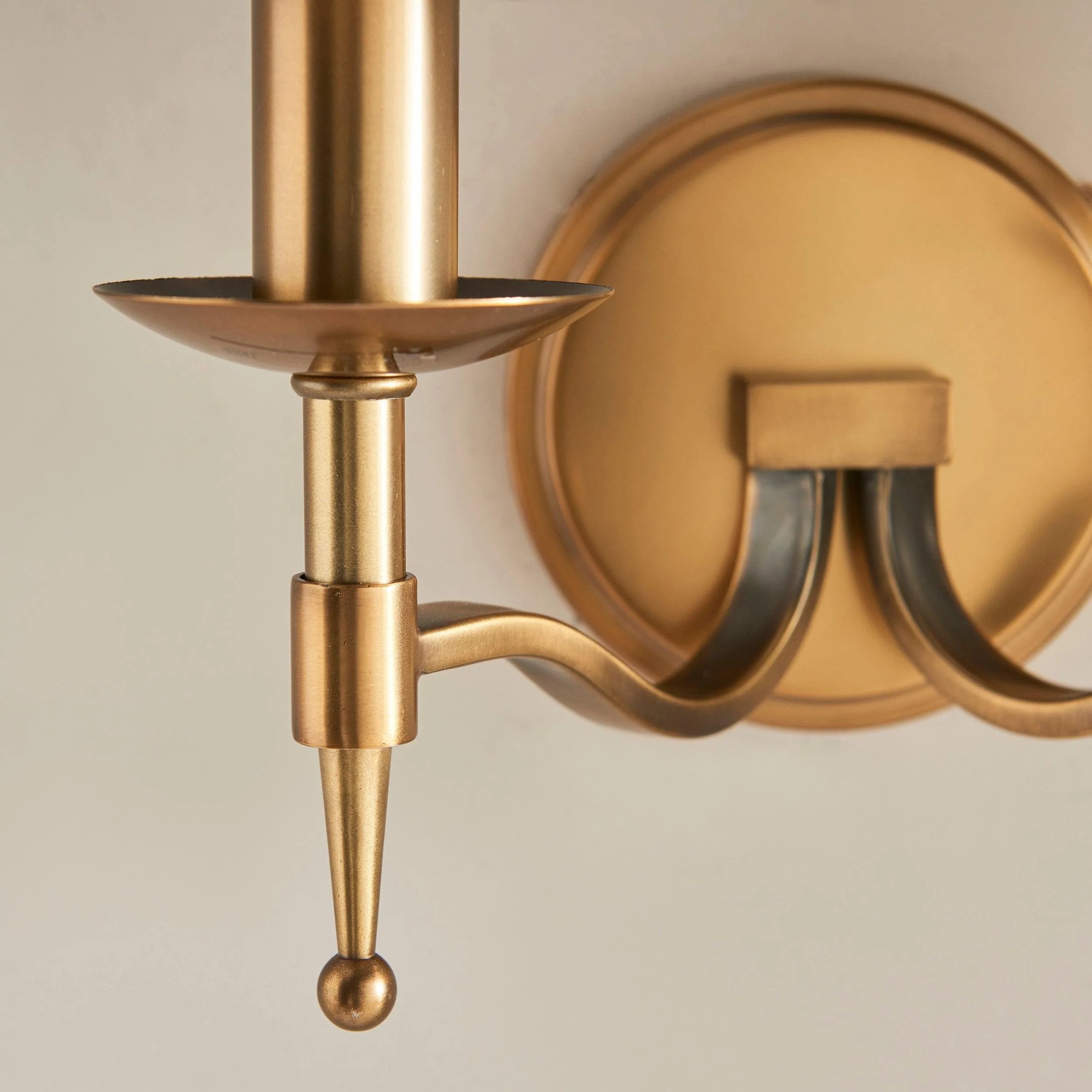 Tela Classic Wall Sconce Metal Wall Light - Elegant Wall Sconce Ideal for Hallway or Living Room