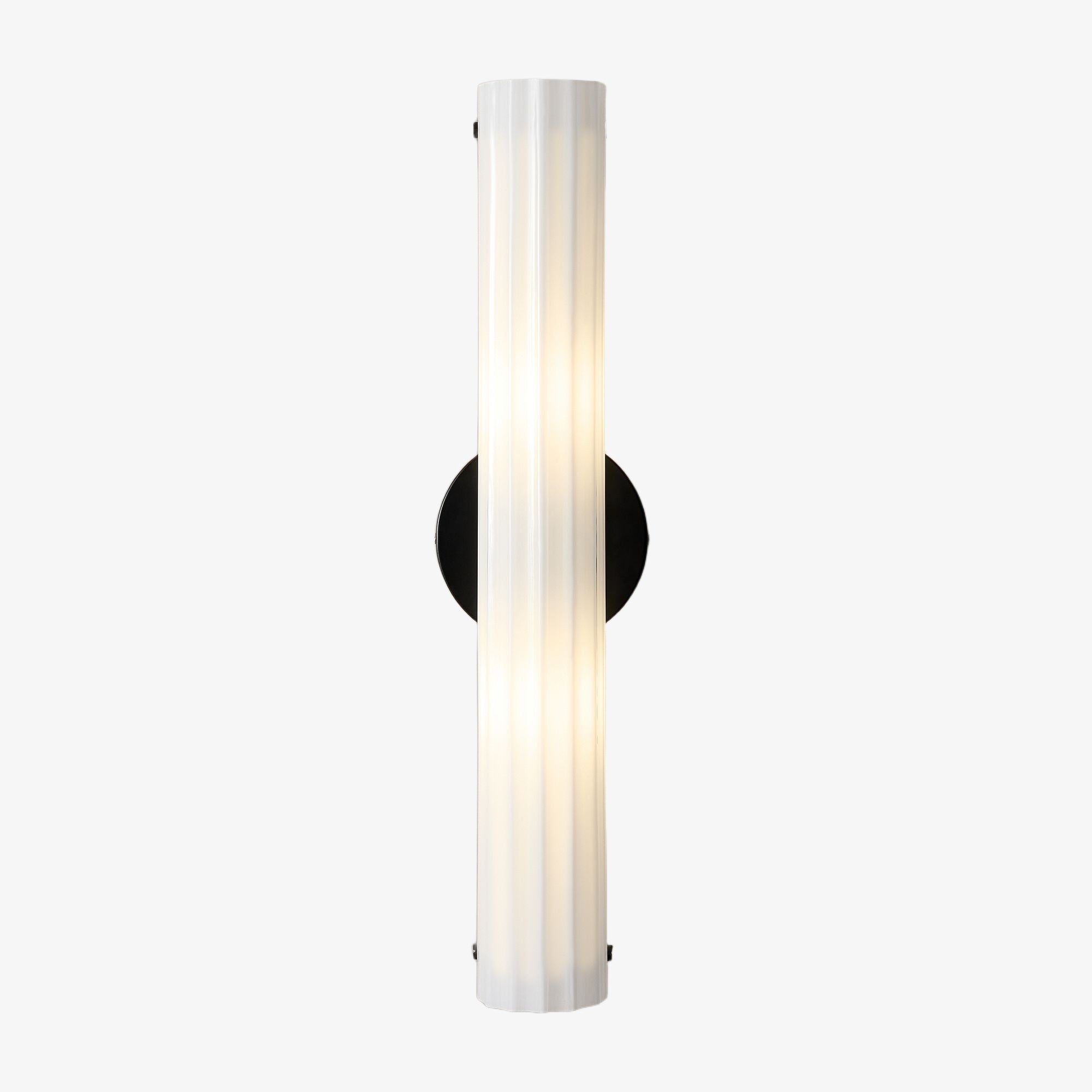 Trenia Stahl-Wandleuchte mit Milchglasschirm – Vertikal geripptes Design