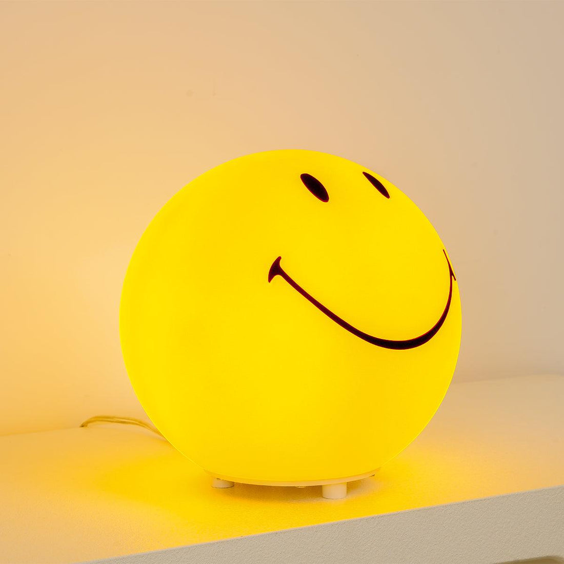Smiling Wiederaufladbare Tischlampe - LED-Licht für Schlafzimmer &amp; Büro