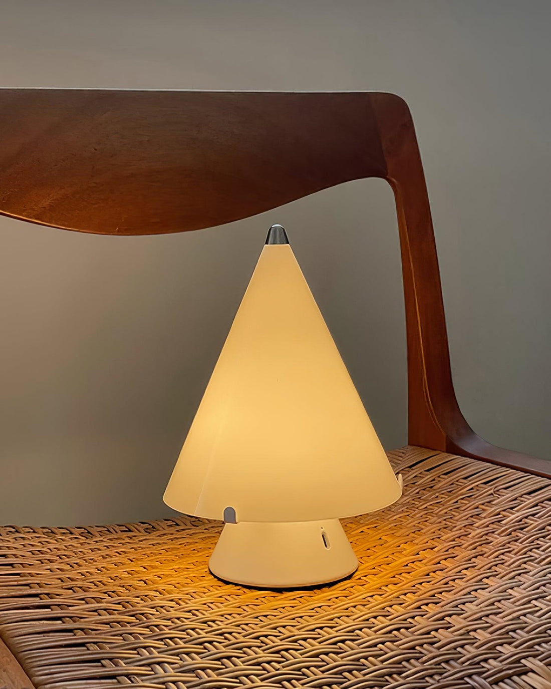 Tischleuchte - Elegante Glaslampe für Wohnzimmer &amp; Schlafzimmer