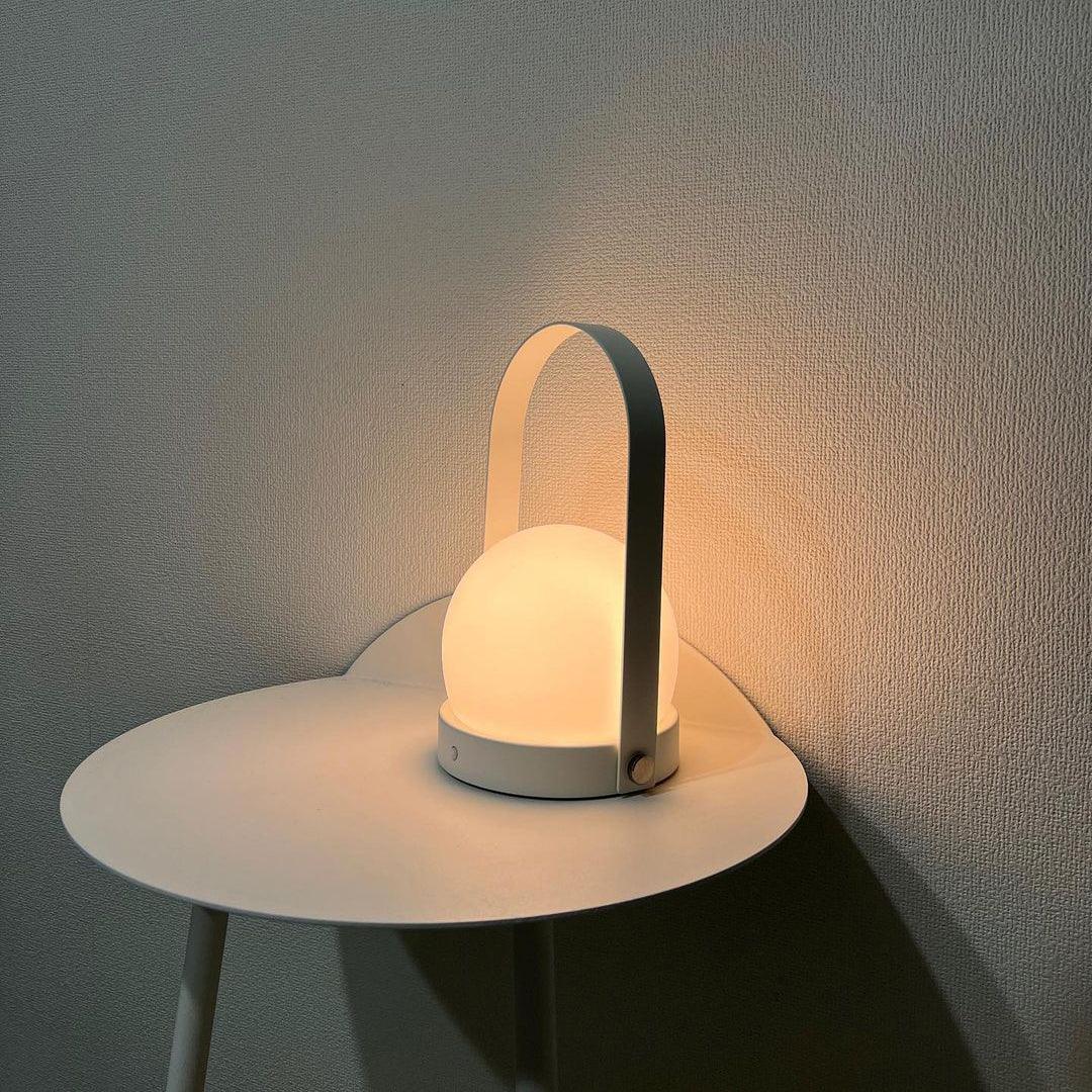 Tragbare Akku-Tischlampe – Moderne Lampe für Schreibtisch und Schlafzimmer