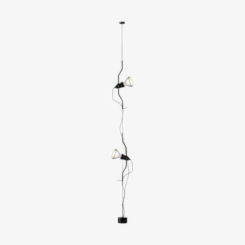 Moderne verstellbare Stehlampe mit Nickelrohr und Stahlseil fürs Schlafzimmer