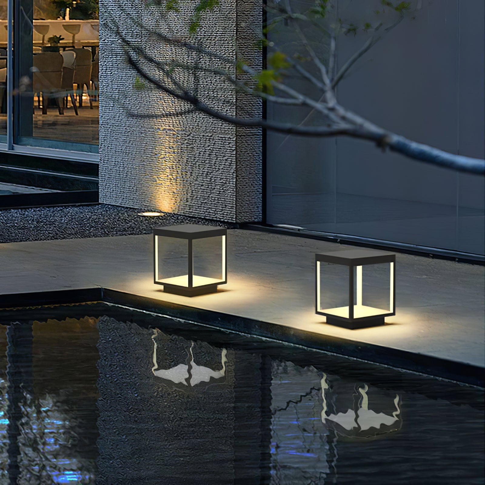 Square Frame Outdoor Post Light - Garden Lamp for Patio & Pathway