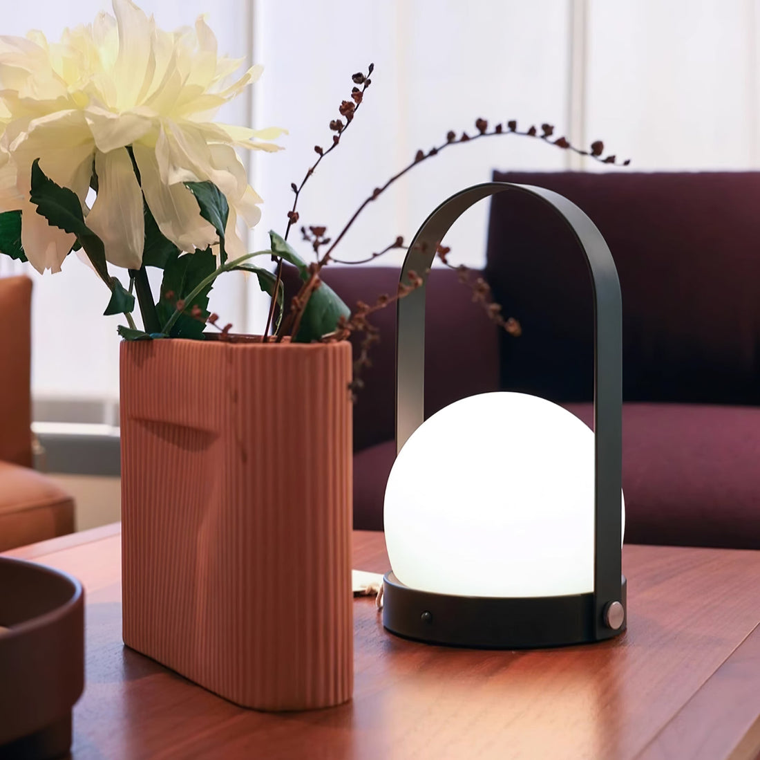 Tragbare Akku-Tischlampe – Moderne Lampe für Schreibtisch und Schlafzimmer
