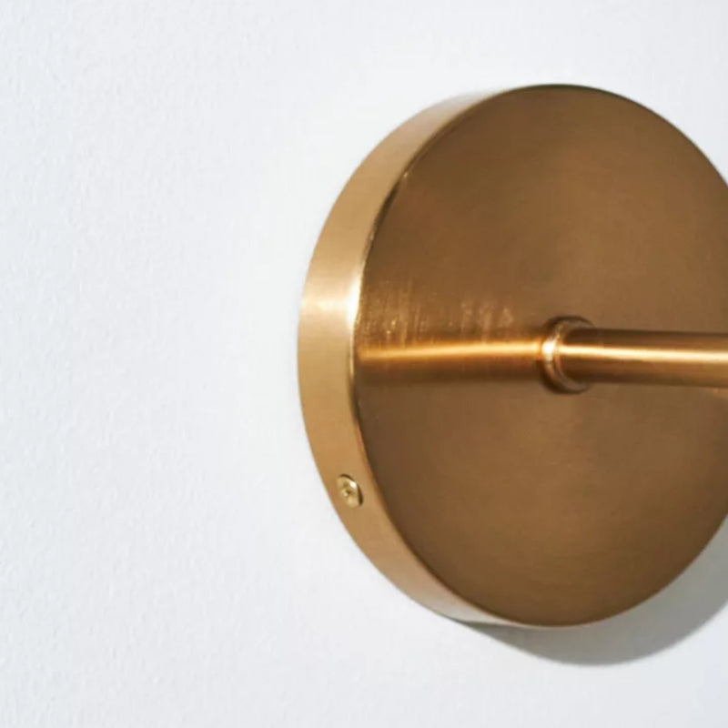 Modo Sculpted Glass Wall Sconce – Modern Diffused-Light Lamp for Entryways