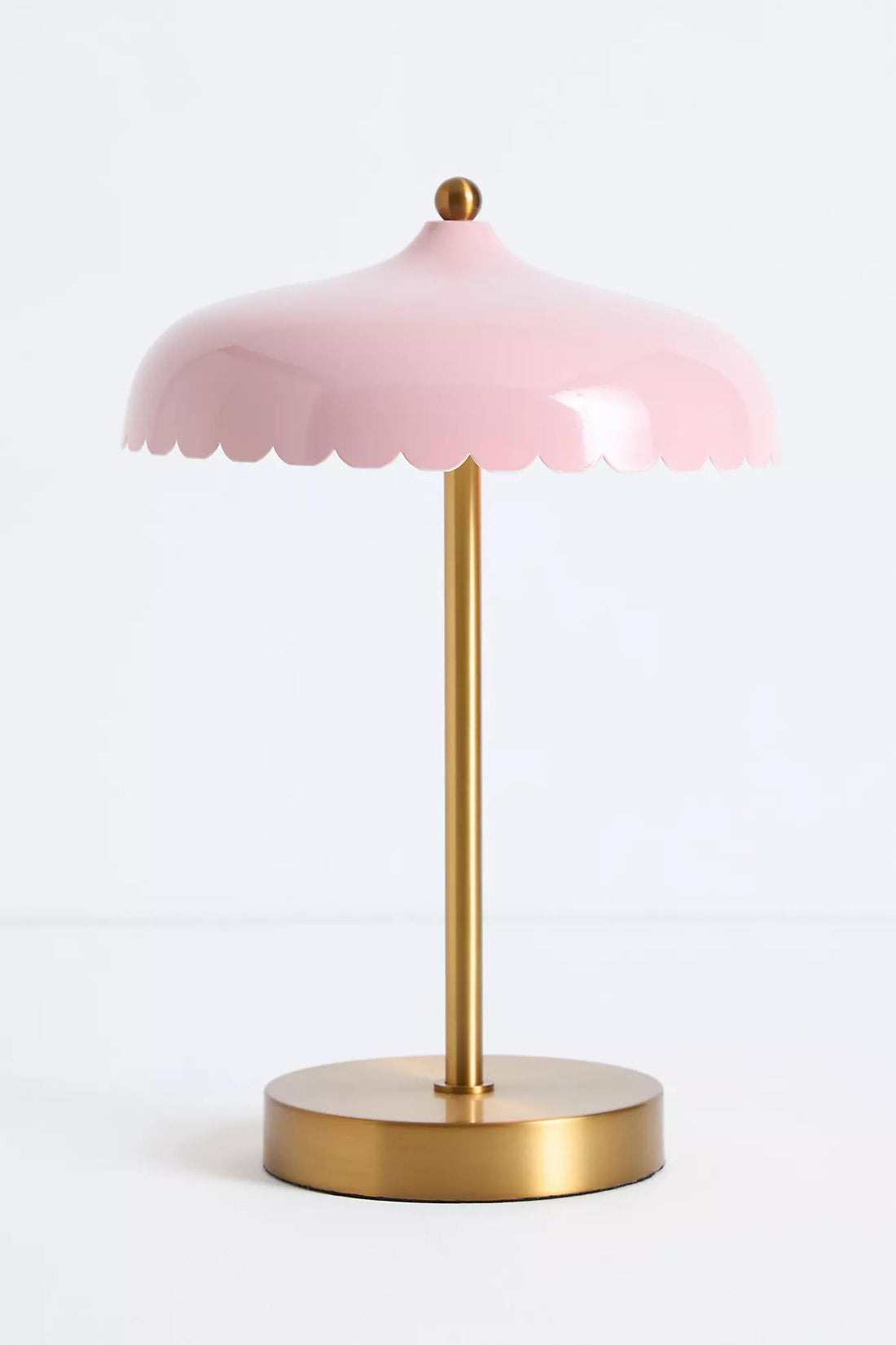 Rayla Curved Metal Base Table Lamp - Retro Scallop Light for Bedroom