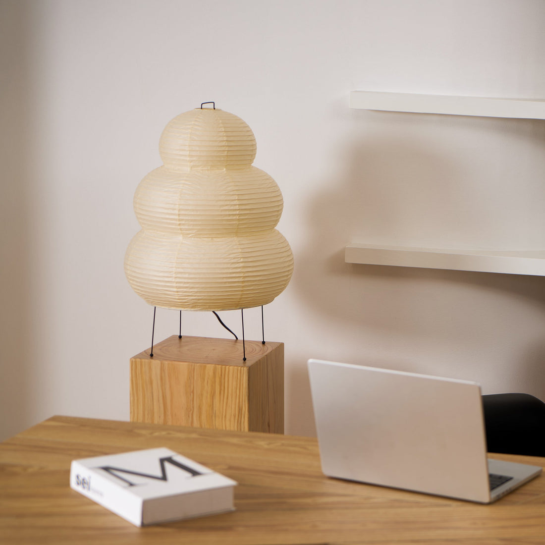 Japanisch inspirierte Papiertischlampe – Maulbeerpapierlampe fürs Schlafzimmer