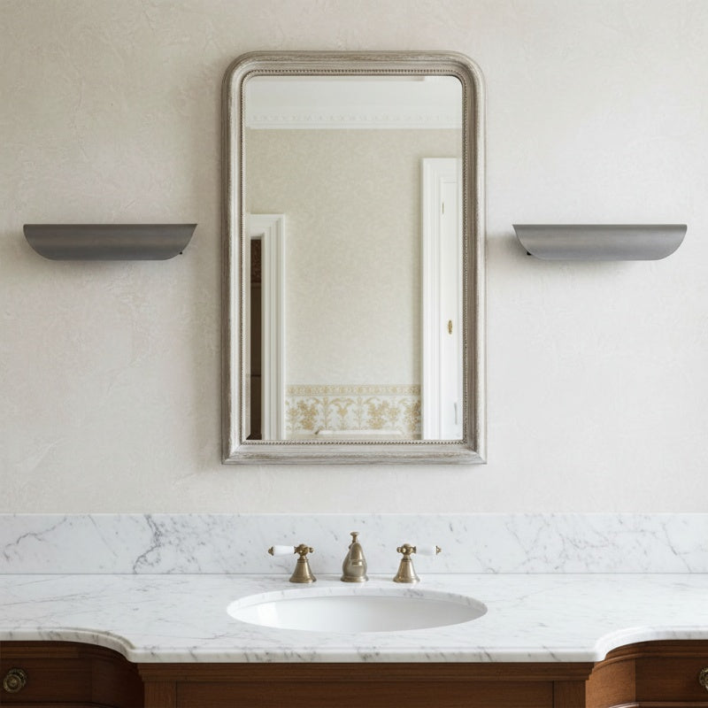 Hidra Modern Metal Wall Sconce – Minimalist Down-Light Sconce for Modern Homes