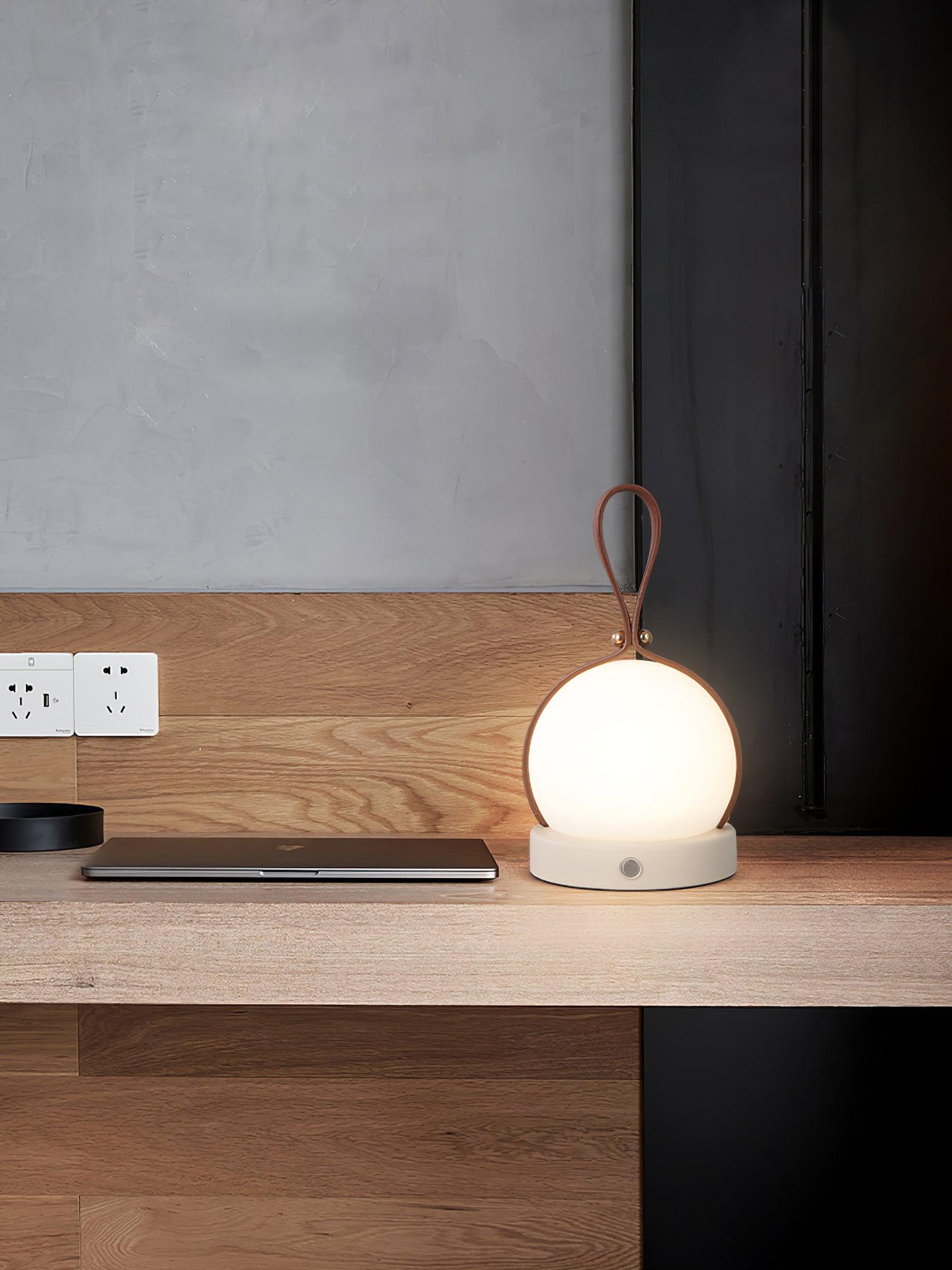 Laterne Tischlampe für den Innenbereich – Eingebaute Batterie Moderne Eisenbeleuchtung