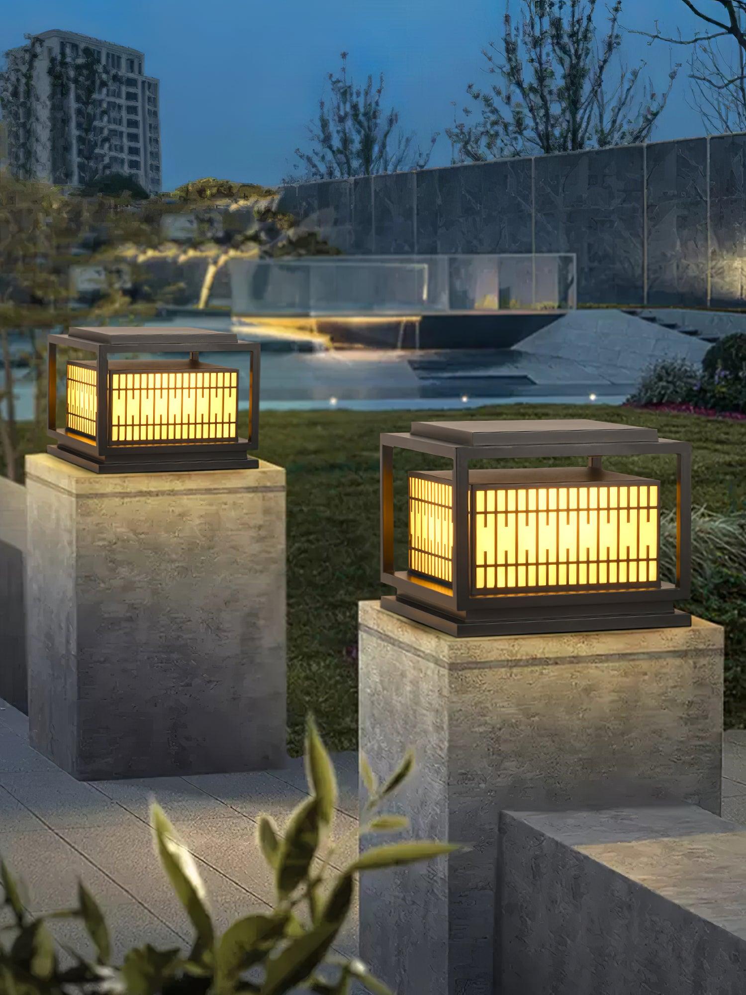 Fenstergitterleuchte aus mattiertem Alabaster – Metall-Außenpfostenlampe