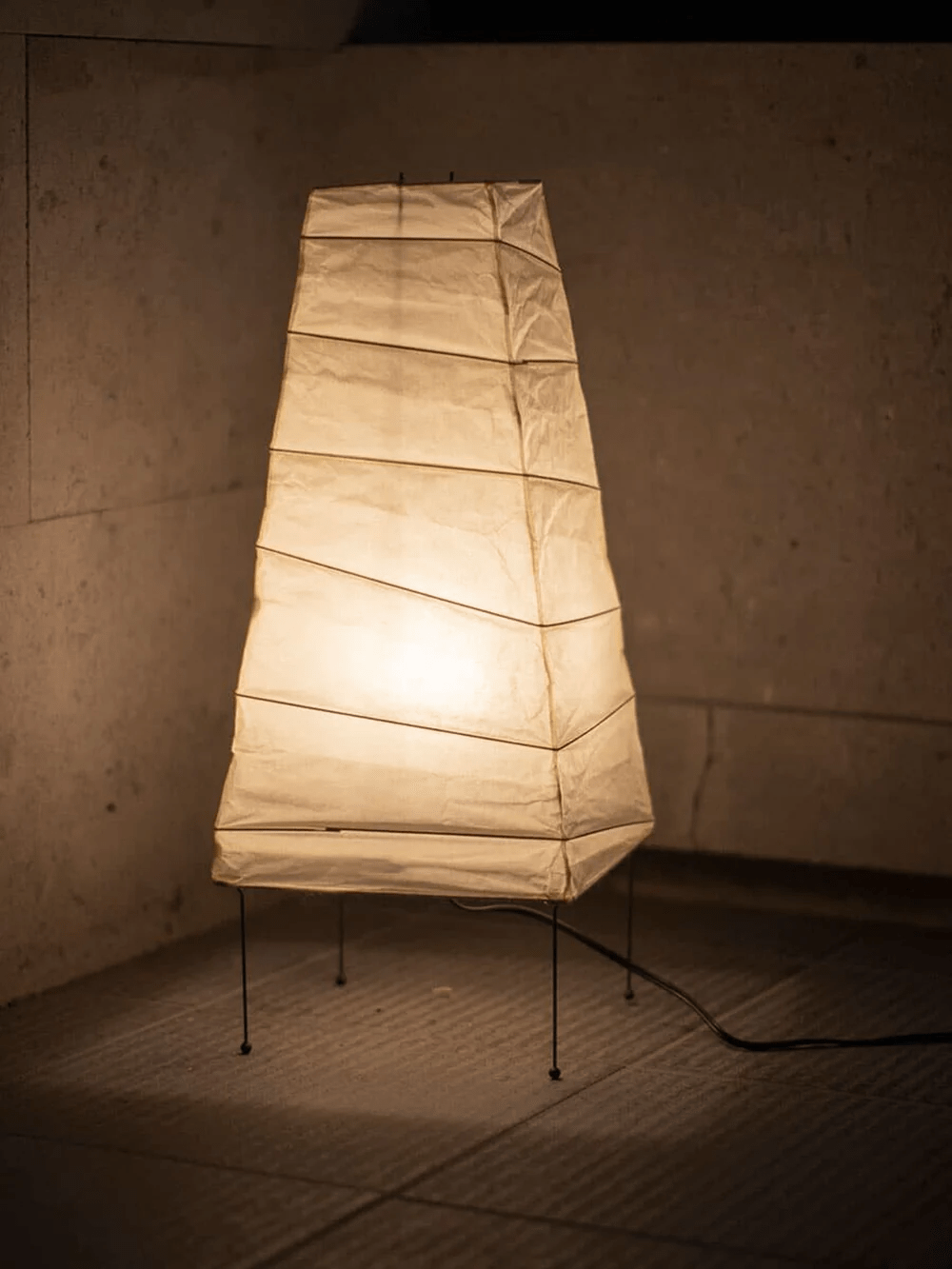 Tischlampe aus Washi-Papier – Elegantes Licht mit Bambusrahmen für das Wohnzimmer