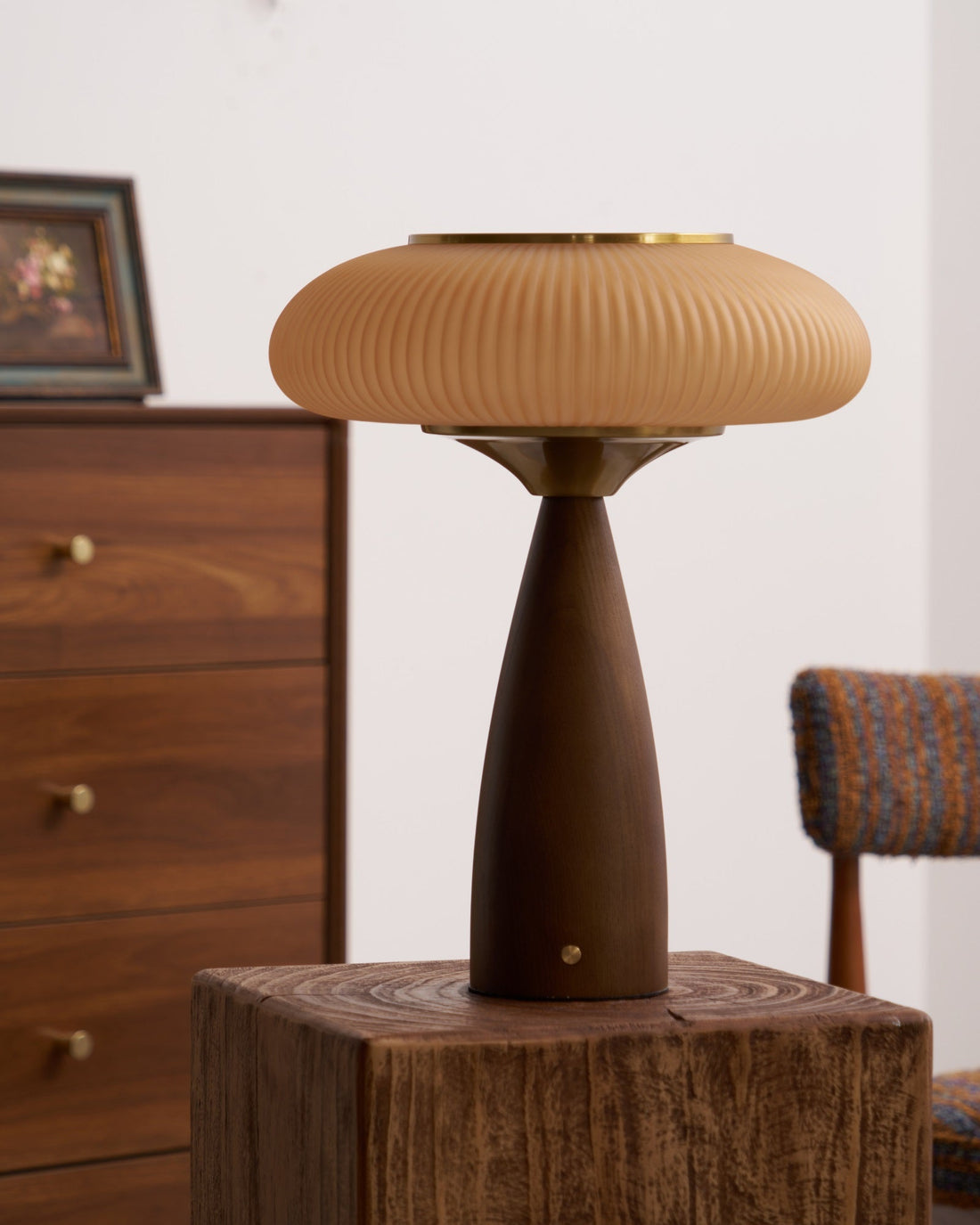 Wiederaufladbare Tischlampe aus Holz – Tischlampe für Zuhause mit Glasschirm