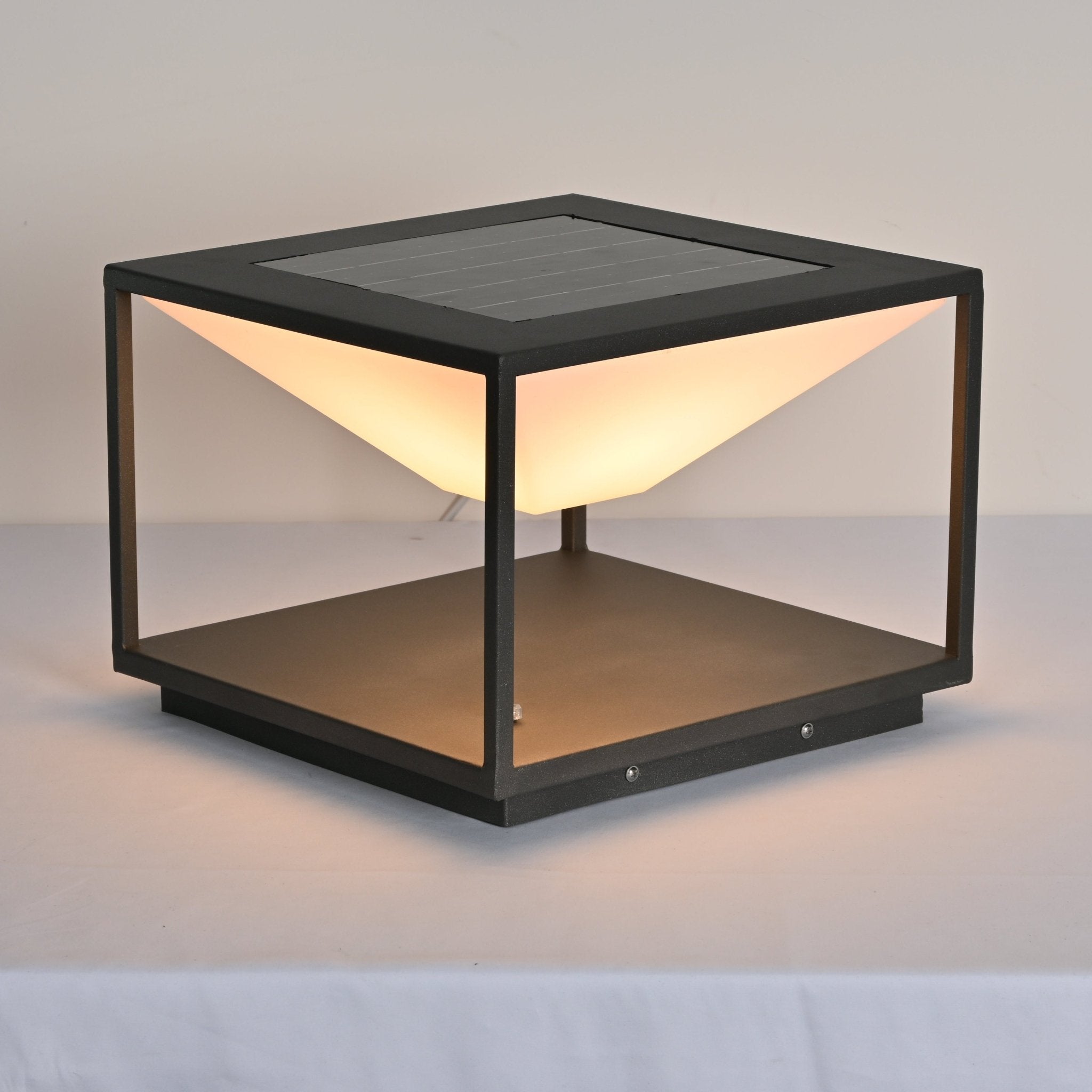 Geometrische LED-Außenleuchte – Minimalistisches Licht für Terrasse &amp; Garten