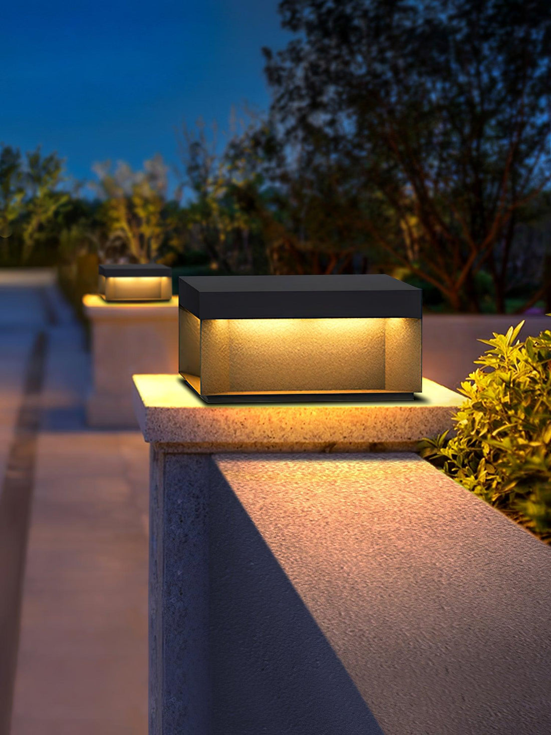 Außenpfostenleuchte - Robuste Gartenlampe für Terrasse und Weg