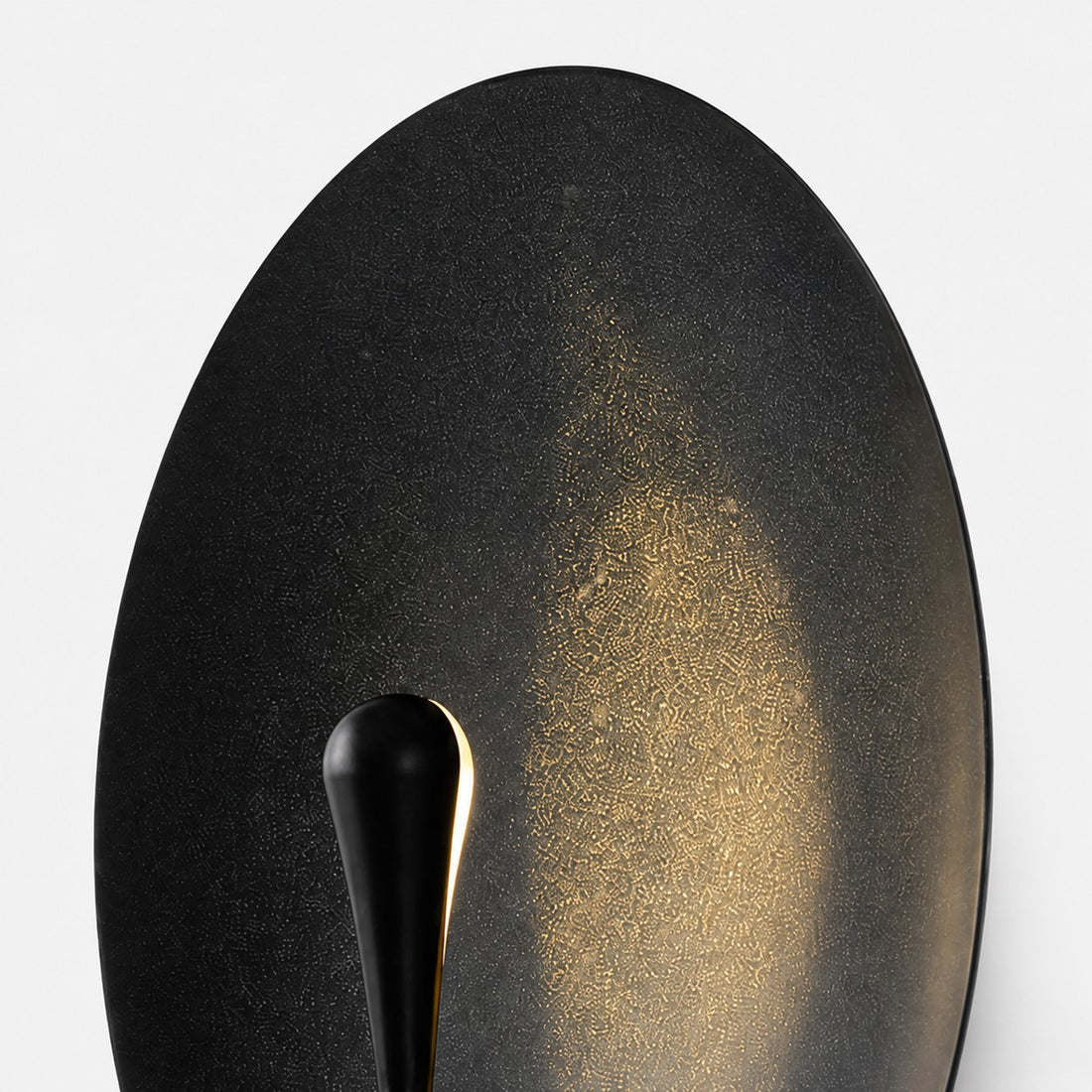 Fine-grained metal disc surface