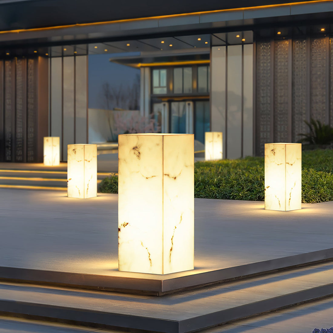 Imitation Marble Outdoor Light - Cube-Shaped Elegant Garden Patio Lamp