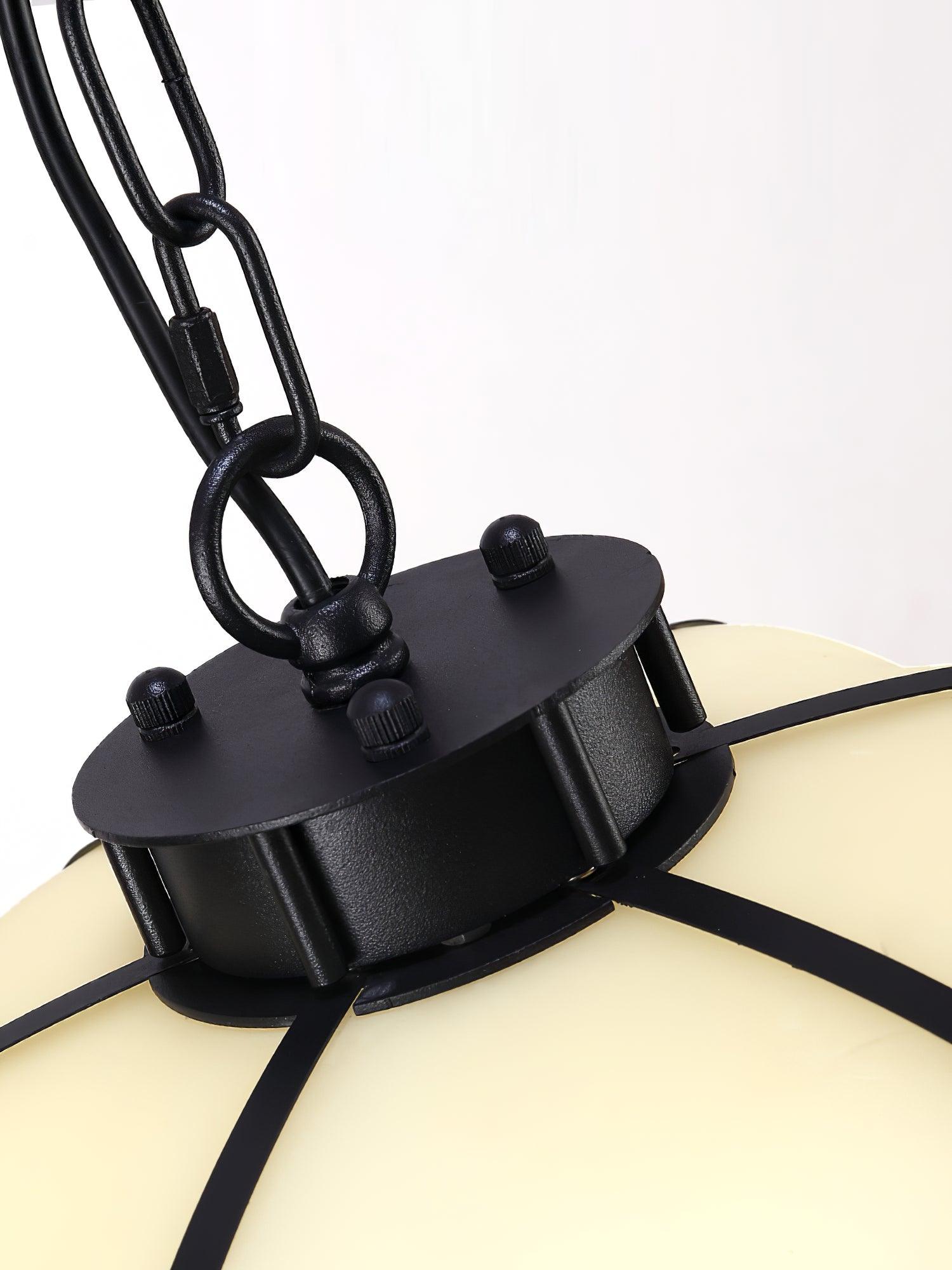 Metall-Pendelleuchte für den Außenbereich – Klassische wetterfeste Lampe für den Garten