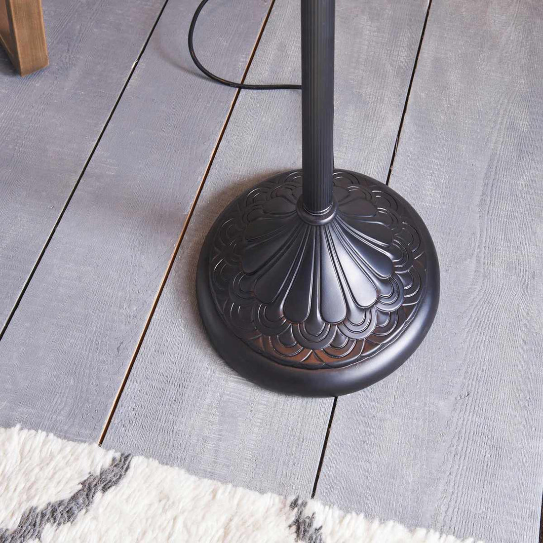 TF Dragonfly Motif Floor Lamp – Vintage Stained-Glass for Living Rooms