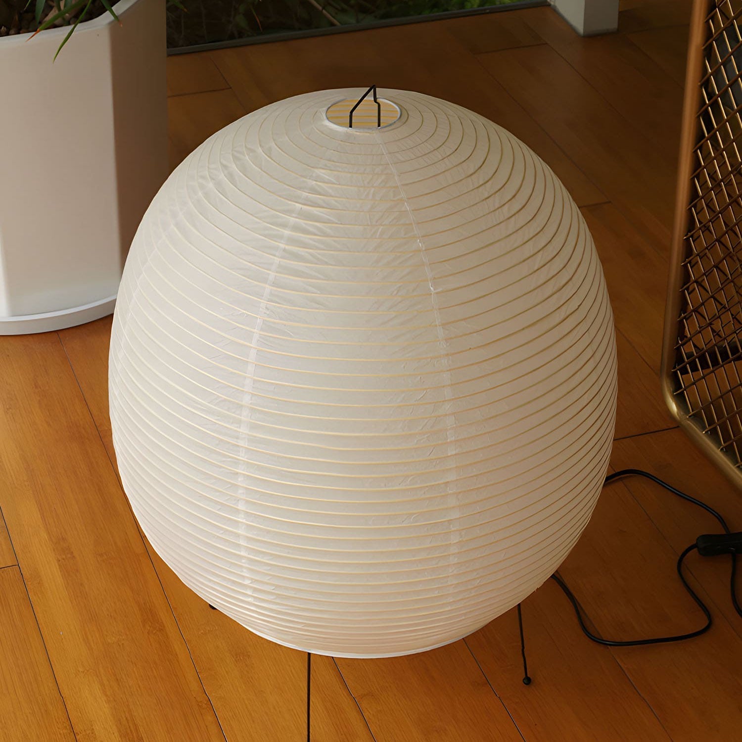 Rice Paper Table Lamp - Soft Ambient Light for Modern Interiors