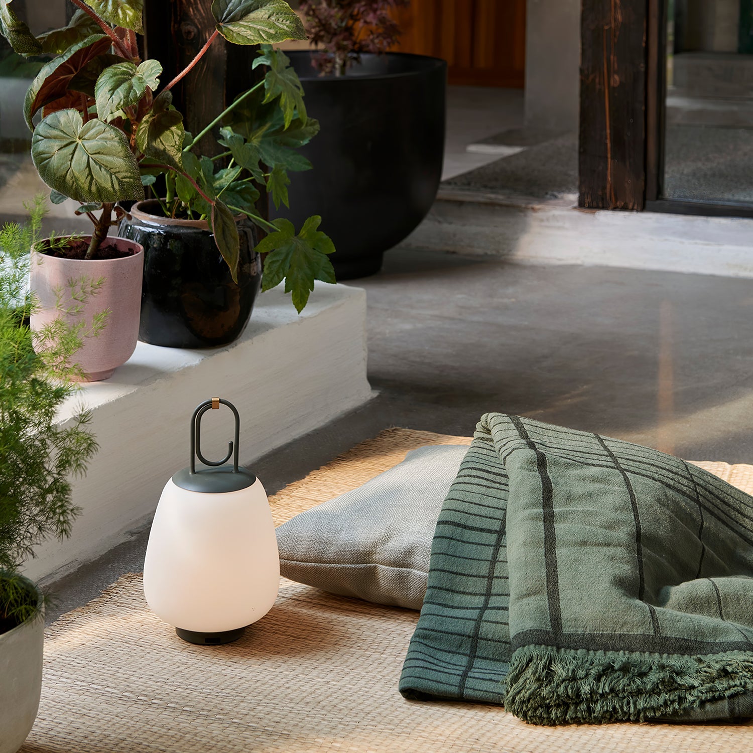 Lantern Table Lamp - USB Rechargeable Nordic Light for Indoor & Patio