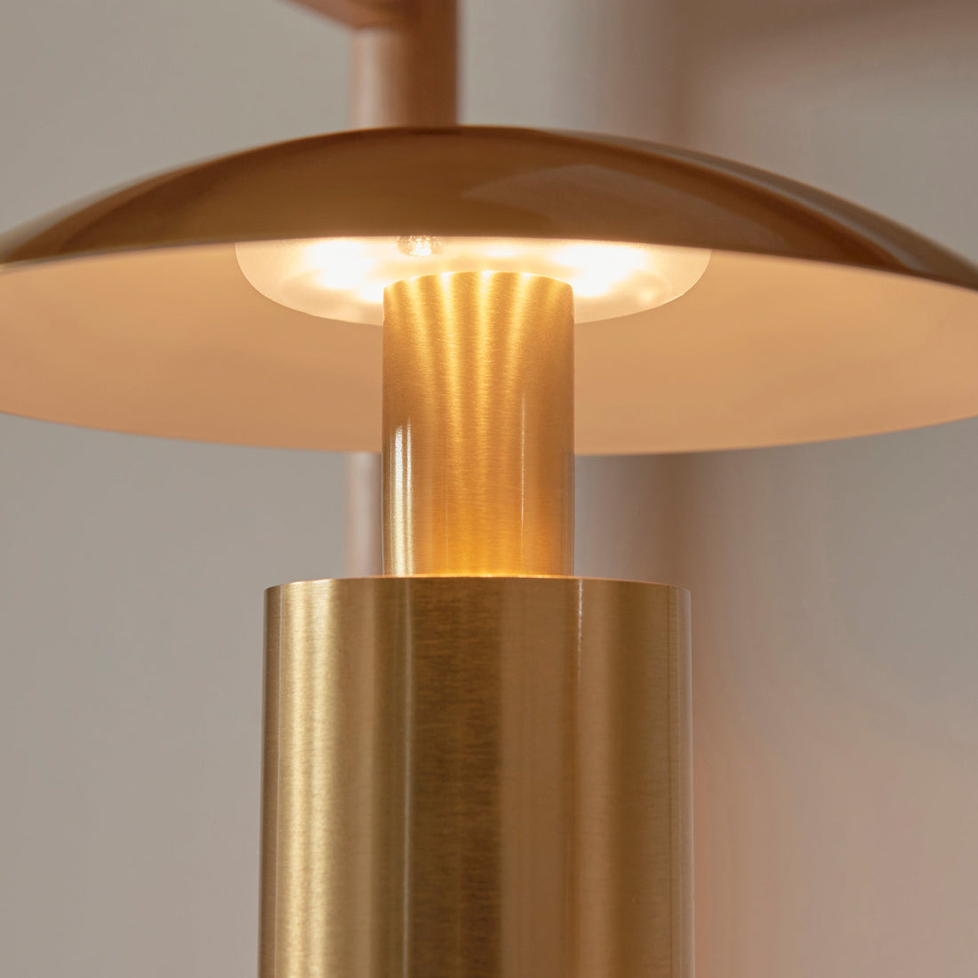 Oricone Portable LED Table Light – Touch-Dimmer Cordless Mushroom Lamp for Dining and Bedside