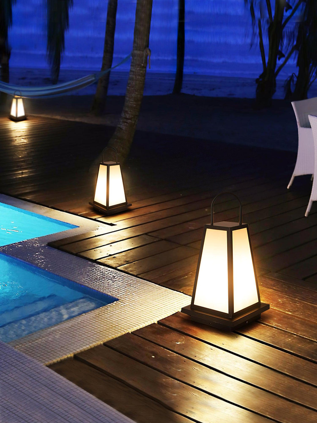 Tragbare Außenlampe – Gartenfertig – Dezente Anmut