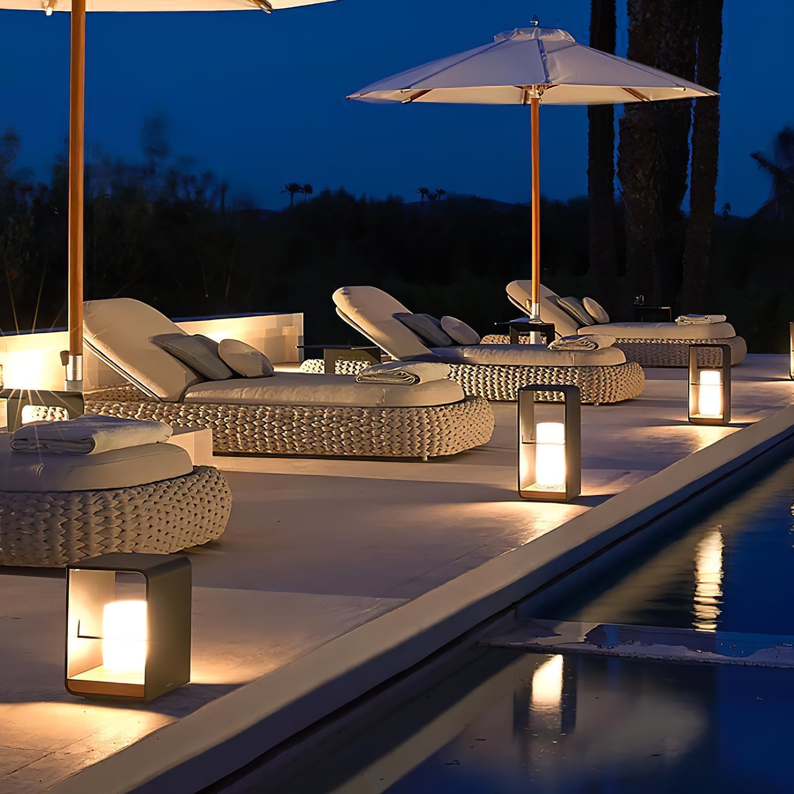 Garden Solar Light - Durable LED Lamp for Outdoor Patio & Pathway